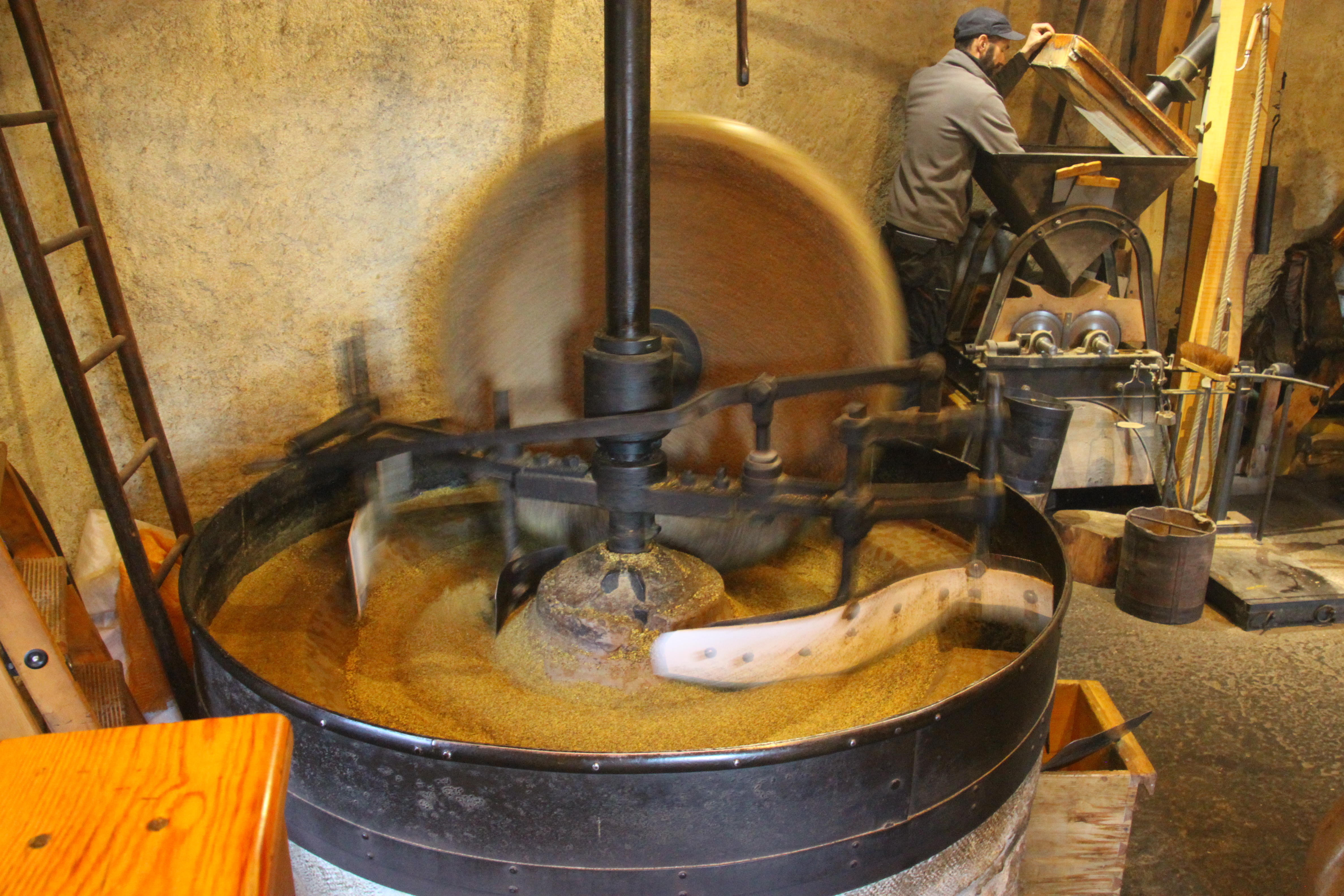 JOURN&#201;E APR&#200;S-MIDI DANSANT ET SAVOIR-FAIRE DANS LA LOIRE