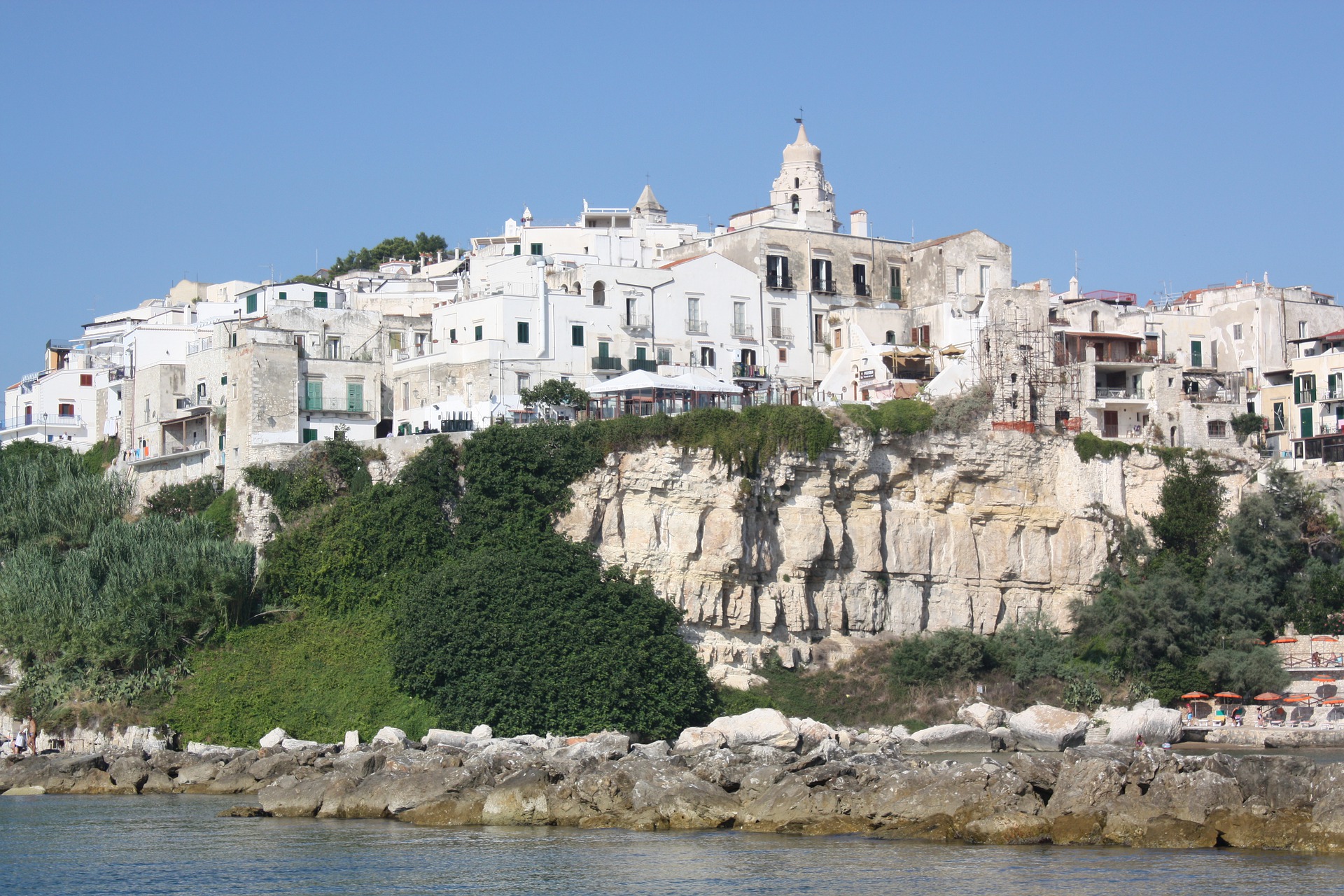 CIRCUIT AU COEUR DES POUILLES AU D&#201;PART DE CLERMONT