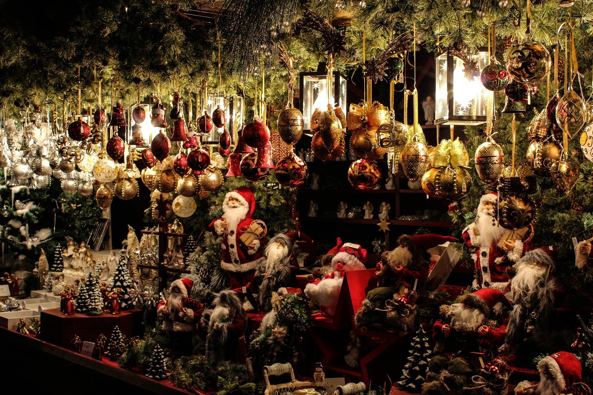 MARCH&#201;S DE NO&#203;L EN ITALIE